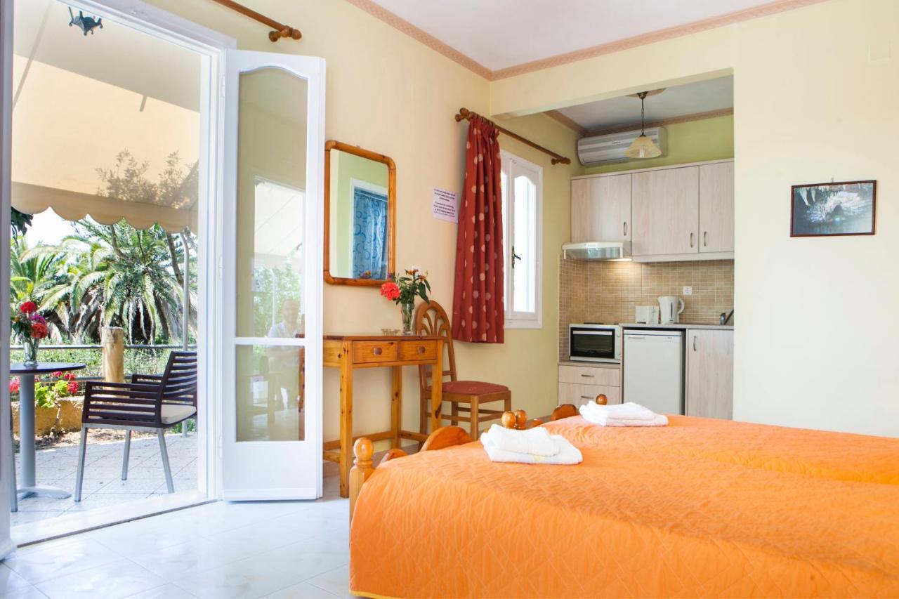 Tzivras Villa & Apartments Lászi Szoba fotó