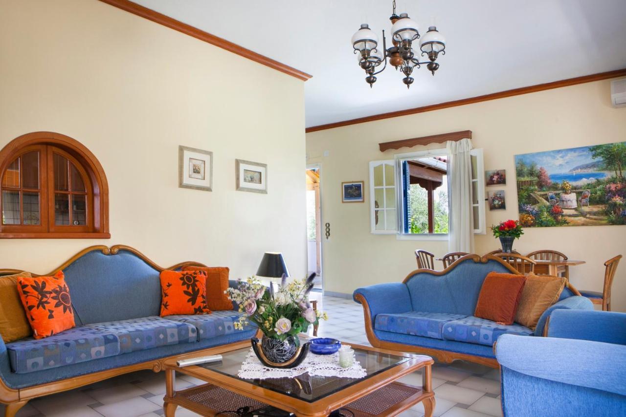 Tzivras Villa & Apartments Lászi Kültér fotó