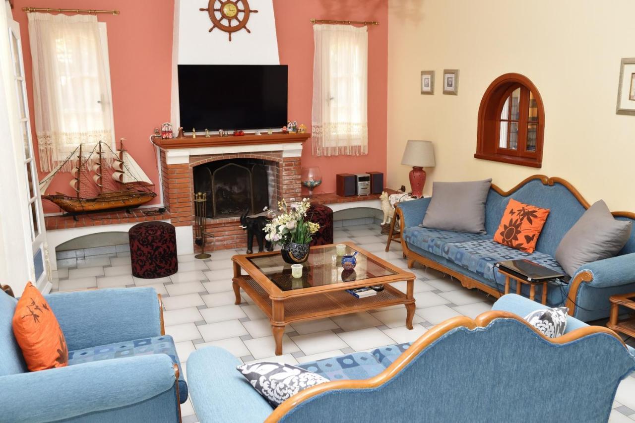 Tzivras Villa & Apartments Lászi Kültér fotó