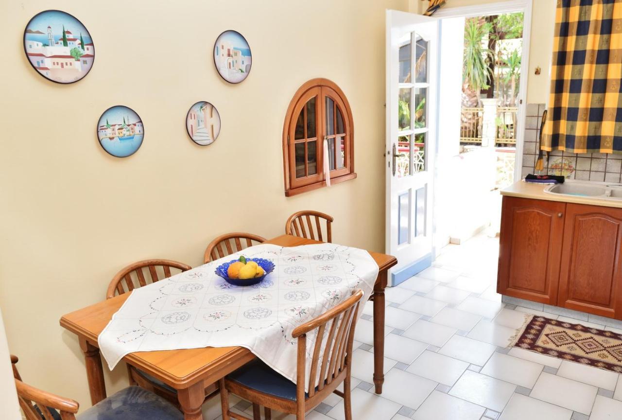 Tzivras Villa & Apartments Lászi Kültér fotó