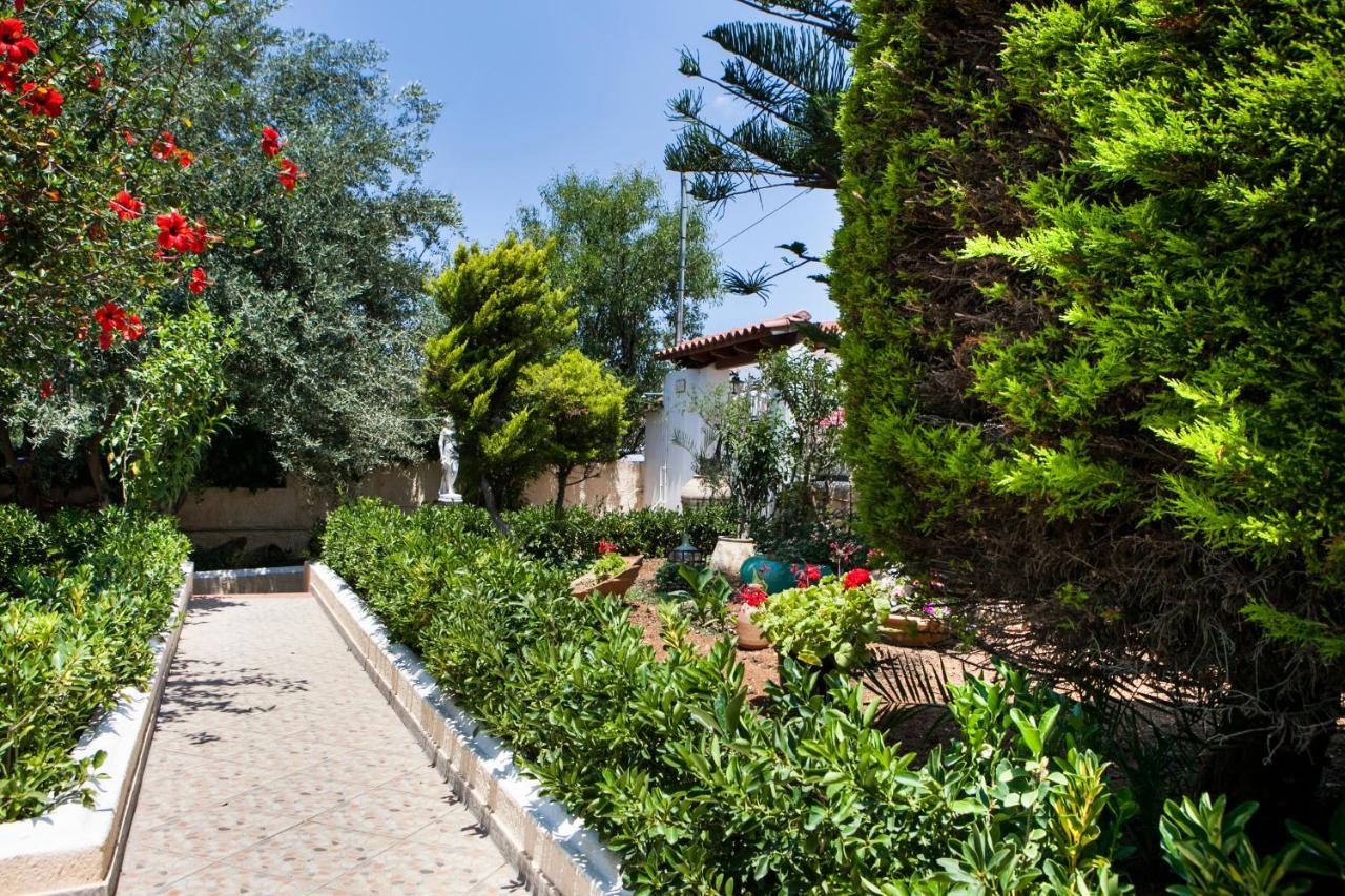Tzivras Villa & Apartments Lászi Kültér fotó
