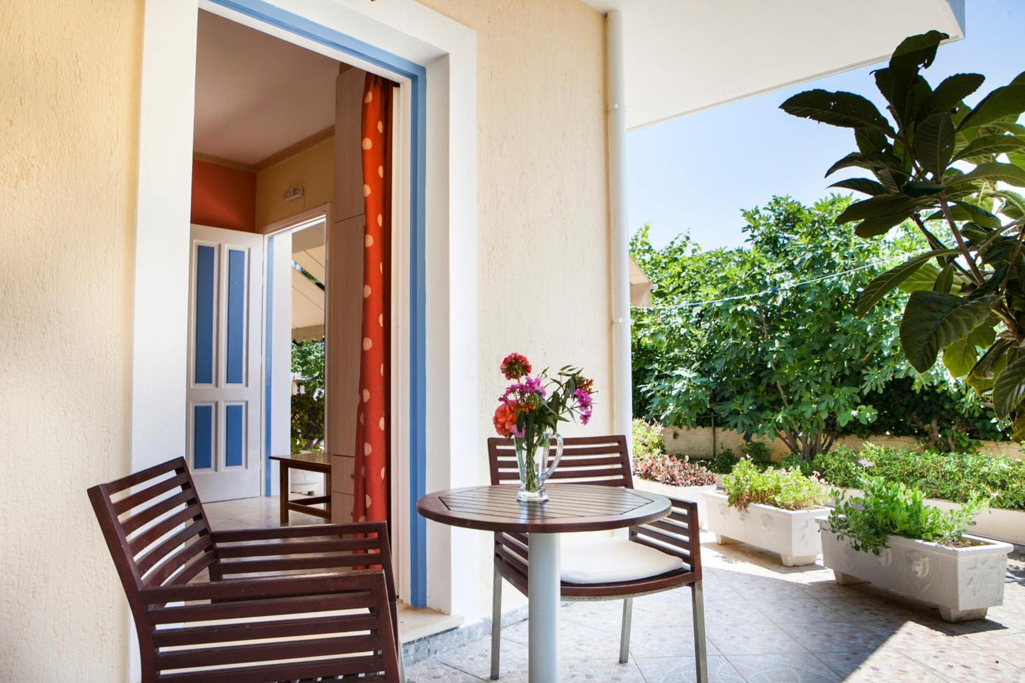 Tzivras Villa & Apartments Lászi Szoba fotó