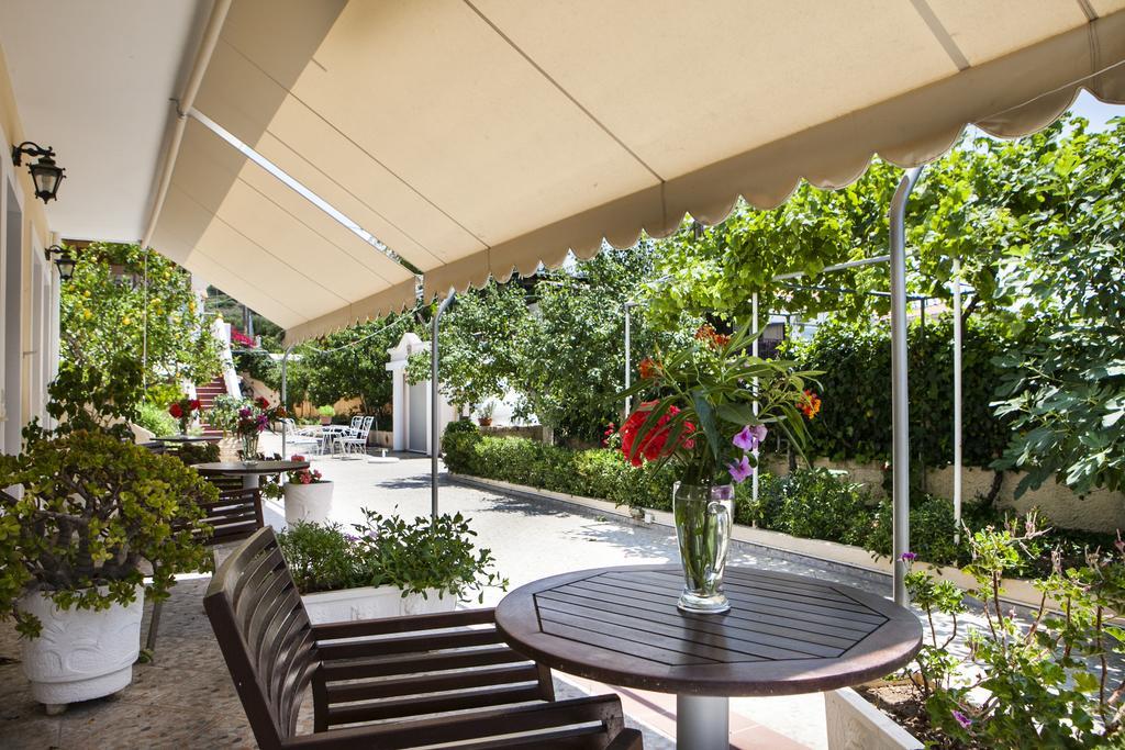Tzivras Villa & Apartments Lászi Kültér fotó