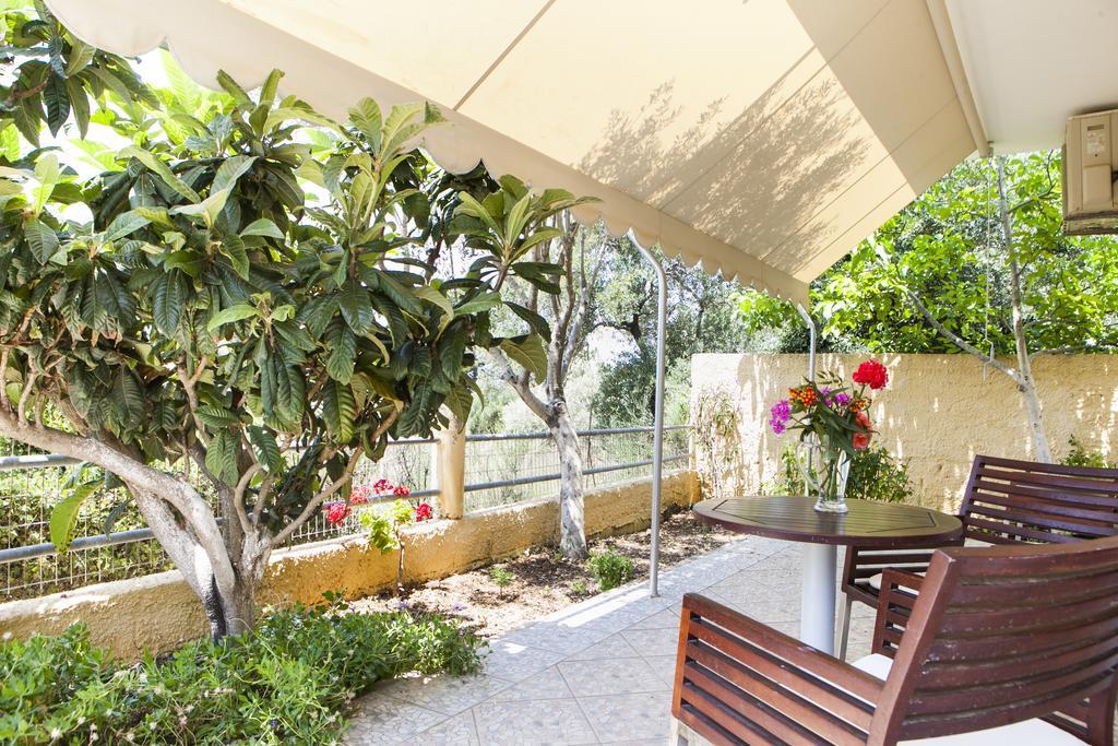 Tzivras Villa & Apartments Lászi Kültér fotó